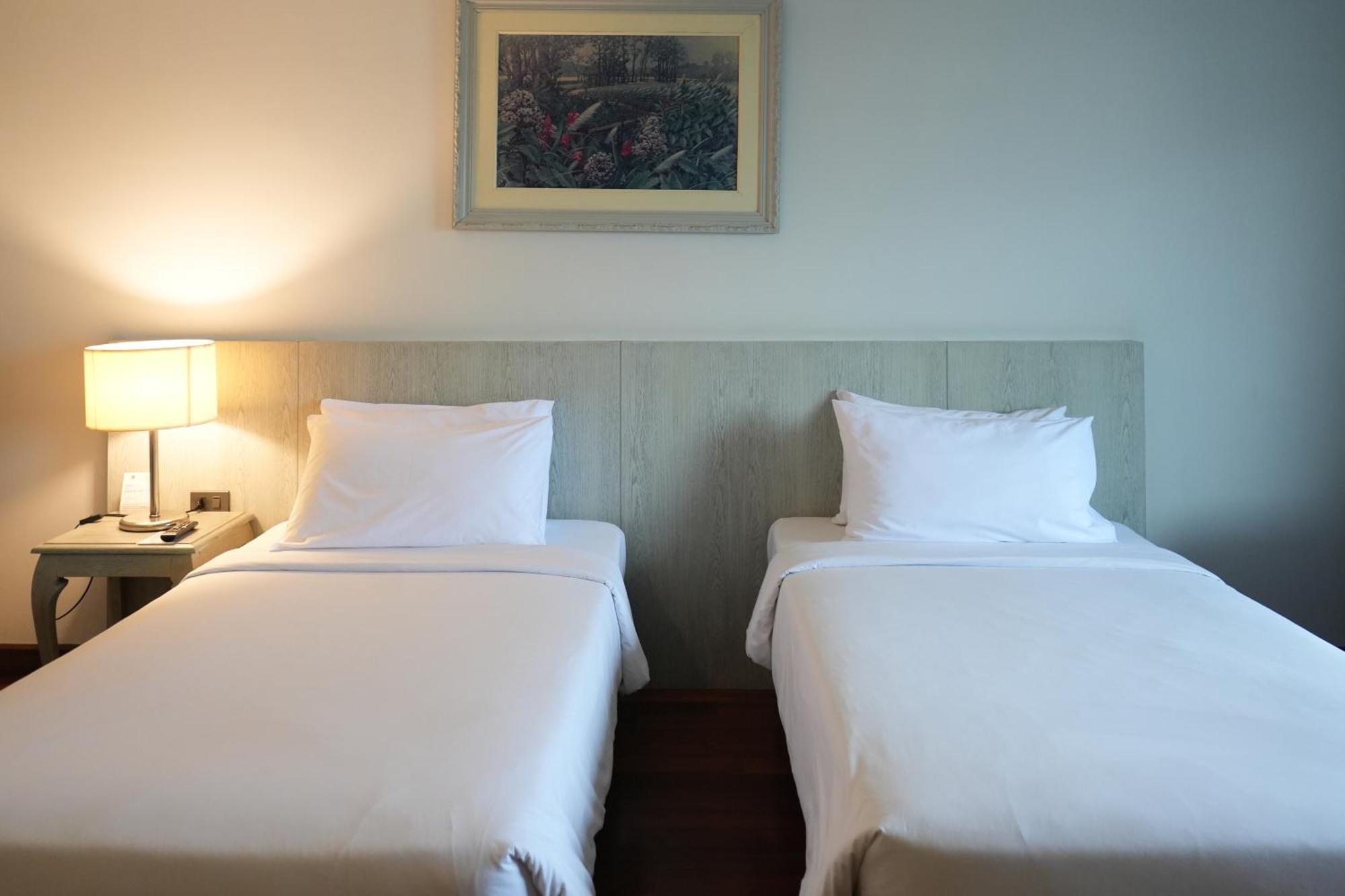 Royal Suite Hotel Bangkok Exterior foto