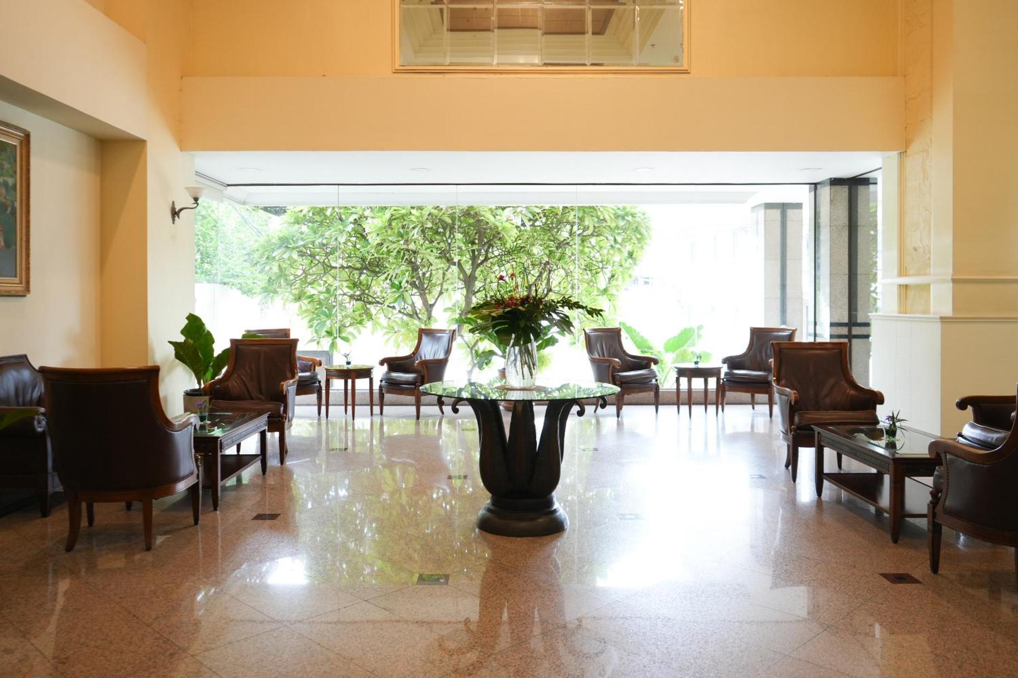 Royal Suite Hotel Bangkok Exterior foto